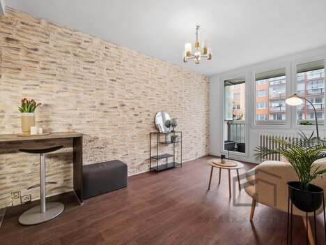 Prodej bytu 2+KK, Praha 15 - Hostivař